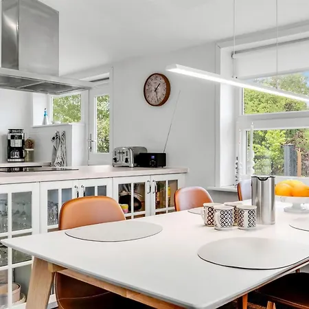 Feriehus Rikkart - From The Sea By Interhome *